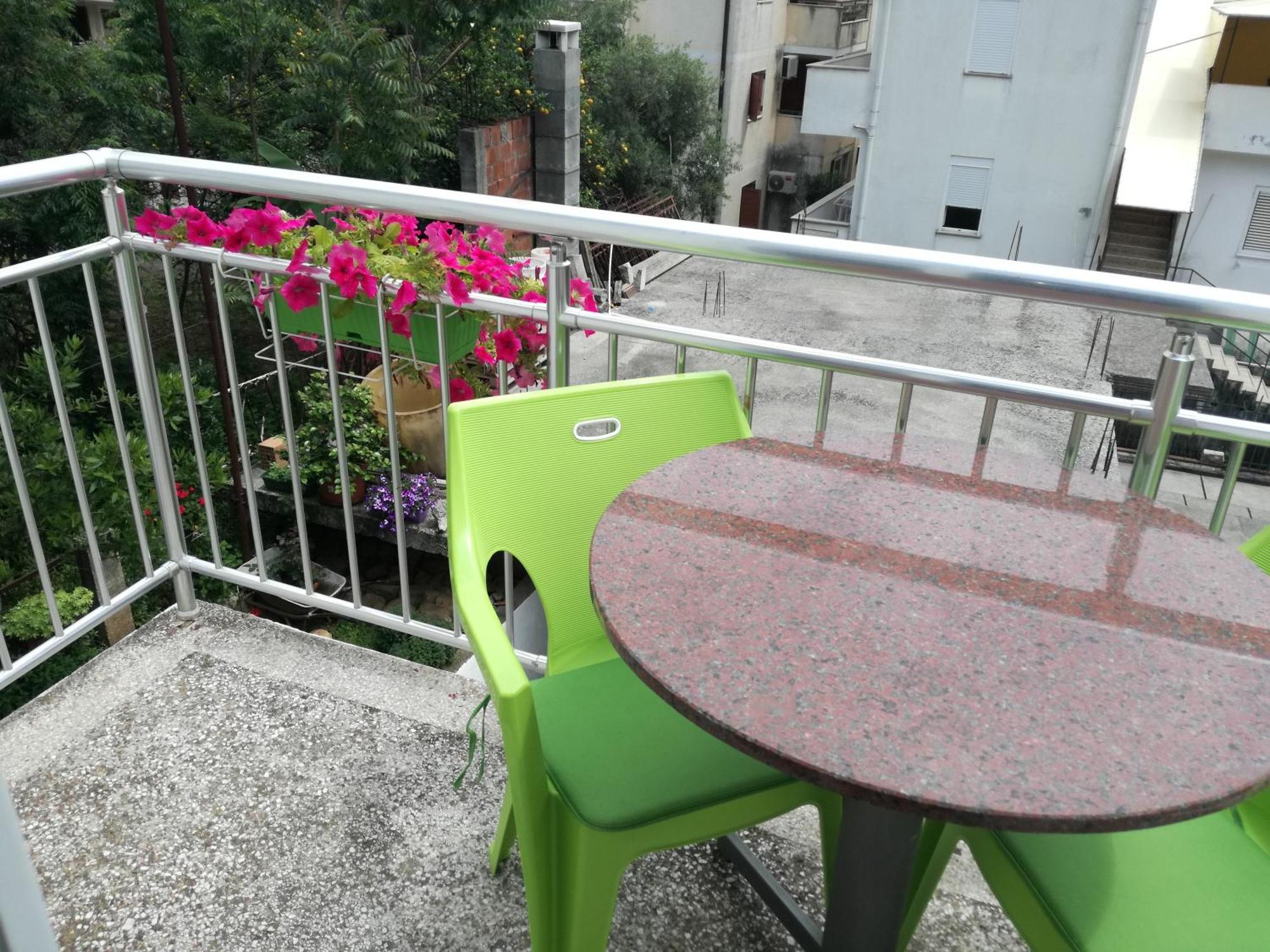 Guest House Vila Bak Budva Exteriör bild